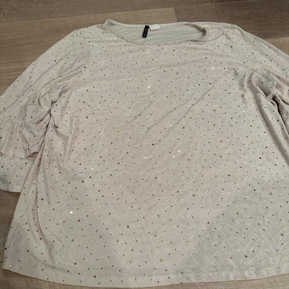 NEW DIRECTIONS WOMENS 2X CREAMY SPARKLY BLOUSE HOLIDAY - Picture 2 of 8